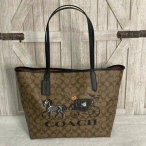 NWT Coach City Tote In Signature Canvas With Halloween Horse And Carriage
